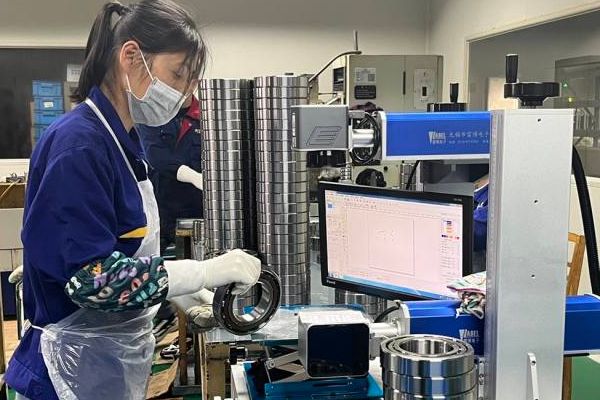 雕刻機絲桿軸承松動怎么回事？如何處理？